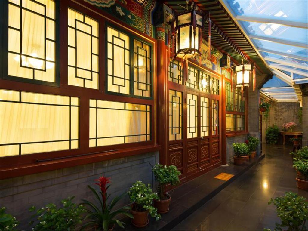 Rong Courtyard Boutique Hotel